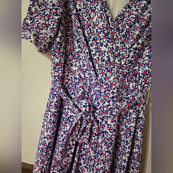 DKNY Floral Print Faux Wrap Iris Dress Multi Color Blue And Red Size 6 - Picture 9 of 11